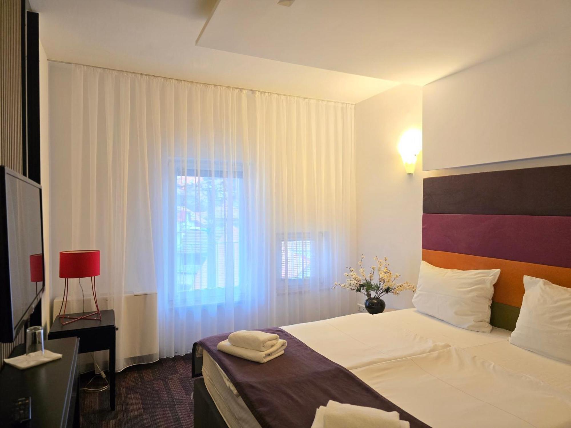Hotel Hecco Sarajevo Bagian luar foto
