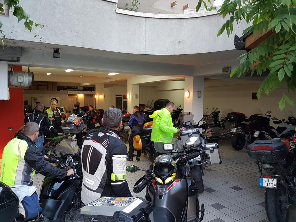 Hotel Hecco Sarajevo Bagian luar foto