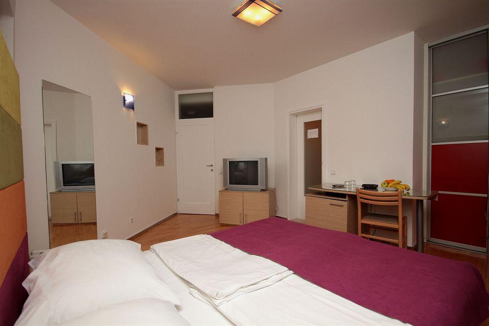 Hotel Hecco Sarajevo Bagian luar foto